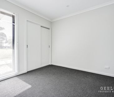 17 Geraldine Walk Wyndham Vale - Photo 5