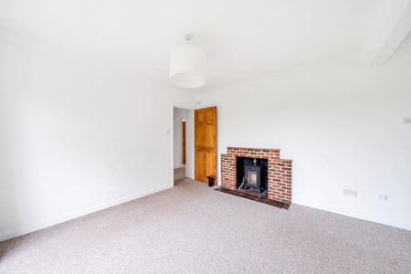 3 bedroom bungalow to rent - Photo 2