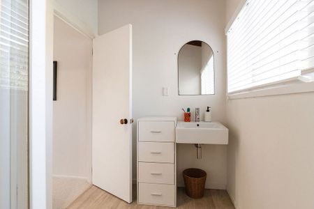 Large 3BR Home in Mangawhai - Photo 2