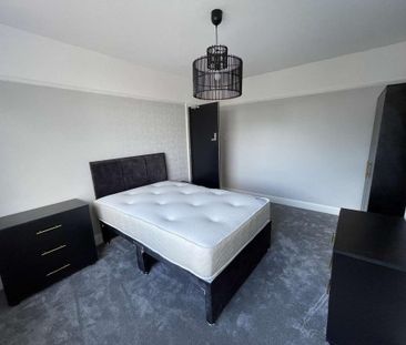 4 bedroom house of multiple occupation to rent - Photo 5