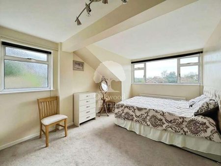 Ashlea Road, Chalfont St Peter, SL9 - Photo 4