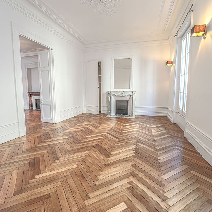 Location Appartement 4 pièces 127m² ROUEN 76000 - Photo 1