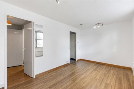 Studio Flat, Spencer Mews, W6 - Photo 3