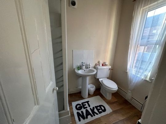 New Street, Burton-on-Trent, DE14 - Photo 1