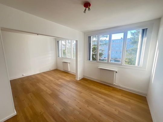 Location Appartement 3 pièces 63m² DECINES CHARPIEU 69150 - Photo 1