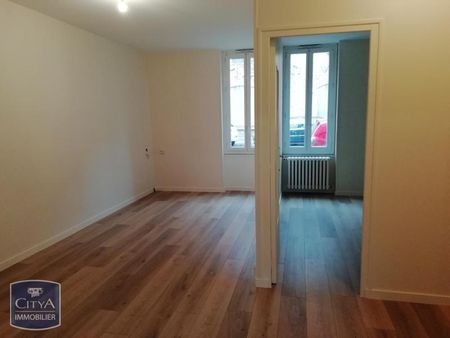 Location Appartement 2 pièces 41m² VILLEFRANCHE SUR SAONE 69400 - Photo 2