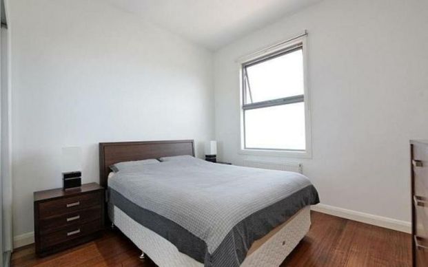 SINGLE LEVEL BEAUTY! - Photo 1