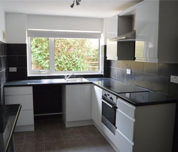 3 bedroom detached house to rent - Photo 5