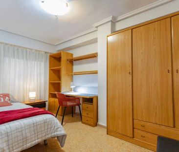 2-bedroom apartment for rent in Ciutat Jardí, Valencia - Foto 2