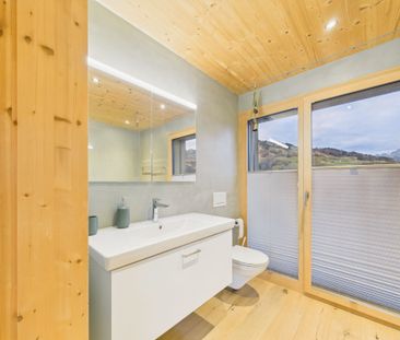 Exclusive 3.5-room terrace apartment with breathtaking mountain pan... - Photo 4