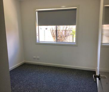 424 McDonald Road, LAVINGTON NSW 2641 - Photo 6