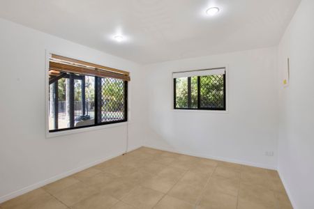 Spacious Dual-Level Family Home with Pool on Double Block – Minutes to the Beach - Photo 5