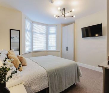 6 bedroom house of multiple occupation to rent - Photo 4