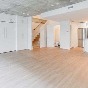 Magnifique maison de ville 4 1/2 - Photo 2