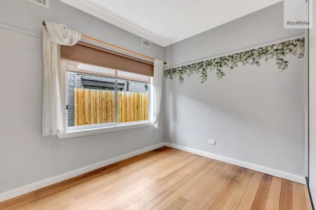 “Modern Touch, Contemporary Edge” - Photo 5