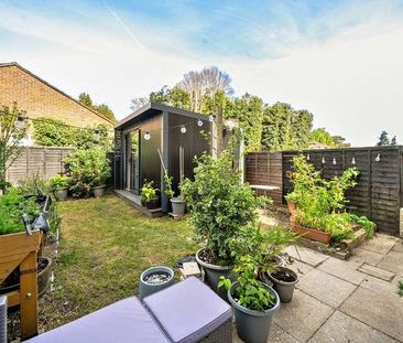 Langley Walk, Woking, Surrey, GU22 - Photo 5