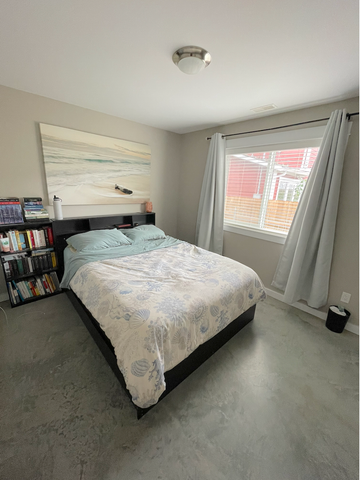 Carriage House, 2 bed, 1 bath: Knox Mountain – June 15 - Photo 4