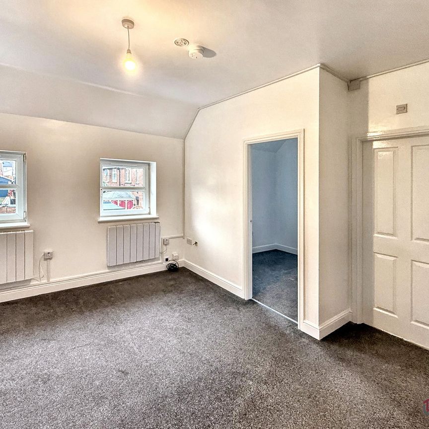 Wellington Road, Doncaster, DN12 - Photo 1