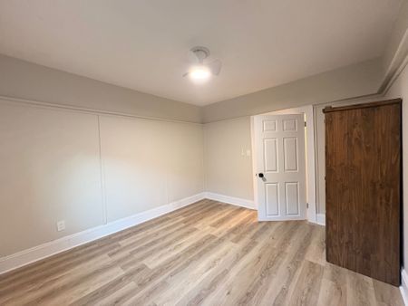 For Lease - 137 Rosehill Boulevard, Oshawa, Ontario - Photo 2