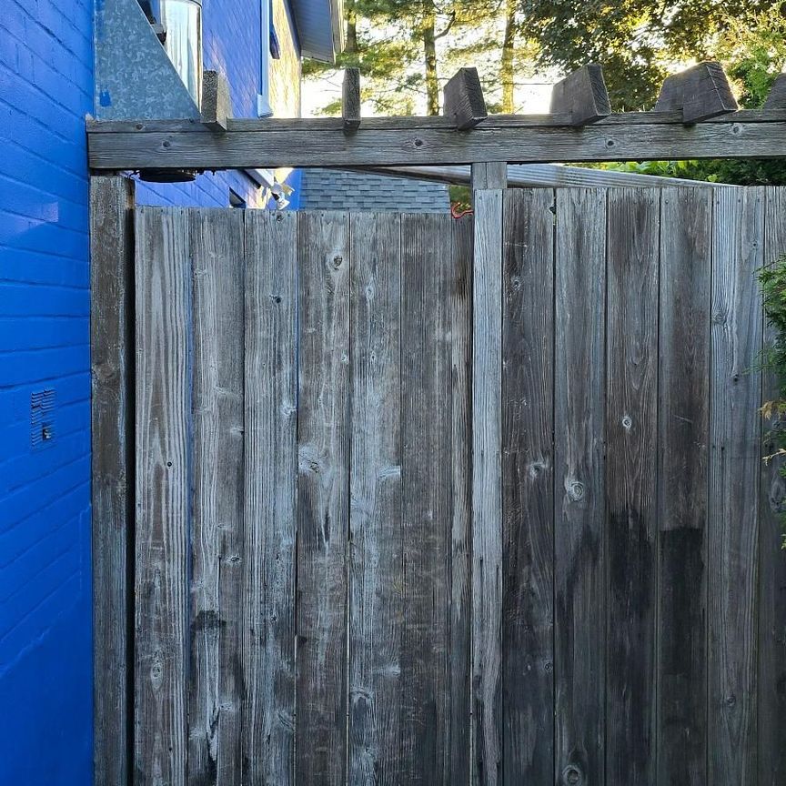 For Lease - 116 Verobeach Boulevard Unit# Low level apartment, Toronto, Ontario - Photo 1