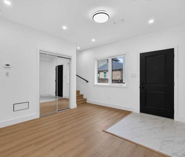 484 Westmount Avenue apartment — Toronto, ON (3-Bedroom) - 3 Bedroom - Photo 1