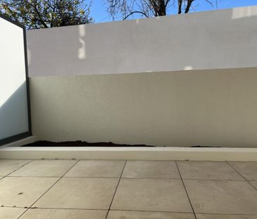 Location Appartement 2 pièces 41m² COGOLIN 83310 - Photo 3