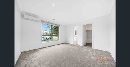 Fresh, Light-Filled Home in a Convenient Werribee Pocket - Photo 3