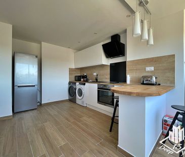 Location Appartement 4 pièces 79m² MARSEILLE 13ème - Photo 5