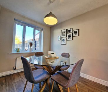 3 bedroom semi-detached house to rent - Photo 3