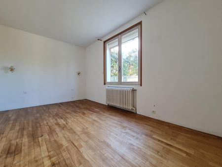 Location Maison 5 pièces 113m² ST GOBAIN 02410 - Photo 3