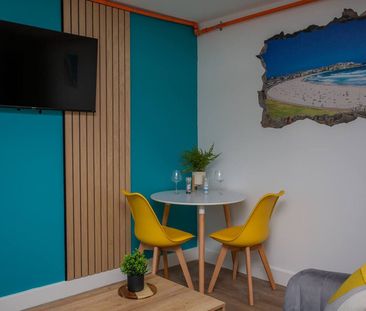 North Parade - Photo 2