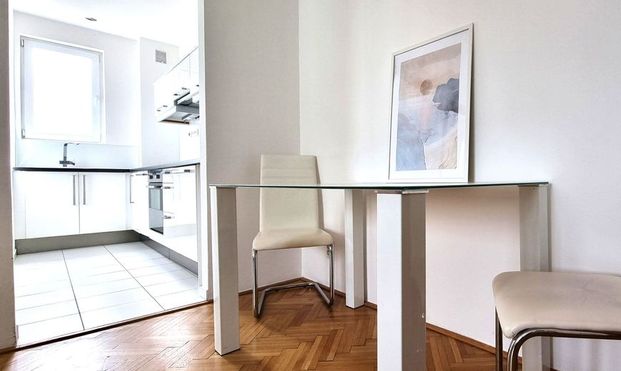 PRIESTRANNÝ a TICHÝ 2i. byt 55 m2 V ÚPLNOM CENTRE BRATISLAVY / HURBANOVO NÁM. - Photo 1