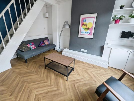 2 bedroom terraced house to rent - Photo 1