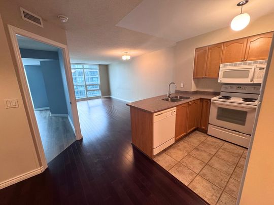 For Lease - 219 Fort York Boulevard Unit# 911, Toronto, Ontario - Photo 1