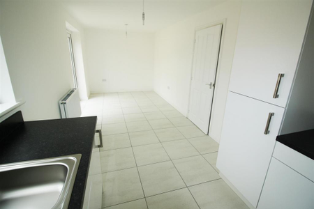 5 bedroom private hall to rent - Photo 5