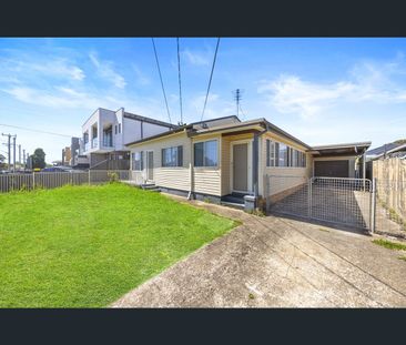 1 Sackville Street, Fairfield Heights, NSW 2165 - Photo 3