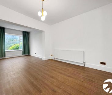 4 bedroom semi-detached house to rent - Photo 3