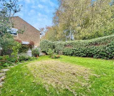2 bedroom end of terrace to rent Godfrey Close, Lewes - Photo 4