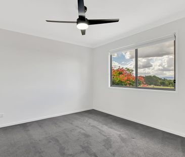 Stylish, Spacious & Exceptionally Private Townhouse - Photo 4