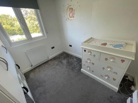 5 bedroom semi-detached house to rent - Photo 5