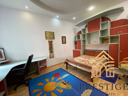 Apartament cu 3 camere de inchiriat in zona Ultracentrala, Oradea - Fotografie 3