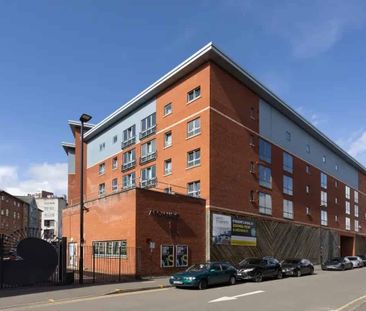 Extra Large High Double Ensuite - Photo 4