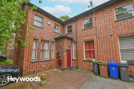 3 bed terraced house to rent in St Christopher Avenue, Penkhull, Stoke-on-Trent - Photo 4