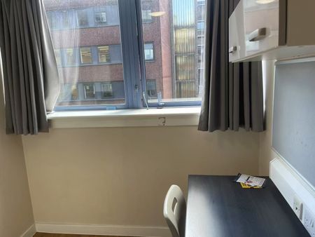 Studio Flat, Bath Street, G2 - Photo 2