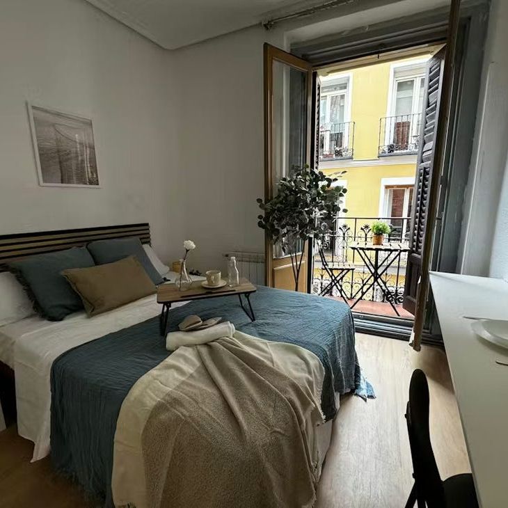 Calle de Jesús, Madrid, Community of Madrid 28014 - Foto 1