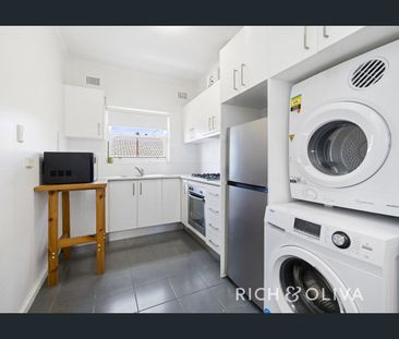 INSPECT TUESDAY EVENING 31/03 OR CONTACT AGENT - Photo 3