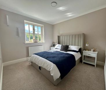 3 bedroom semi-detached house to rent - Photo 3