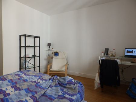 Location Appartement 2 pièces 58m² GRENOBLE 38000 - Photo 2