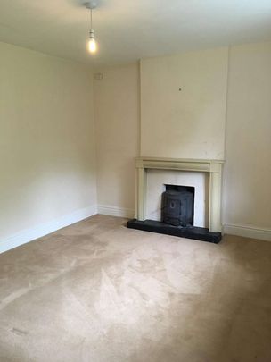 Semi-detached cottage in rural location. - Photo 1