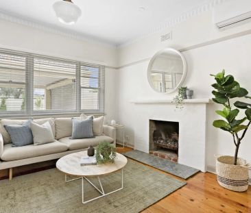 Stylishly Renovated Family Home in Prime Location - Photo 3